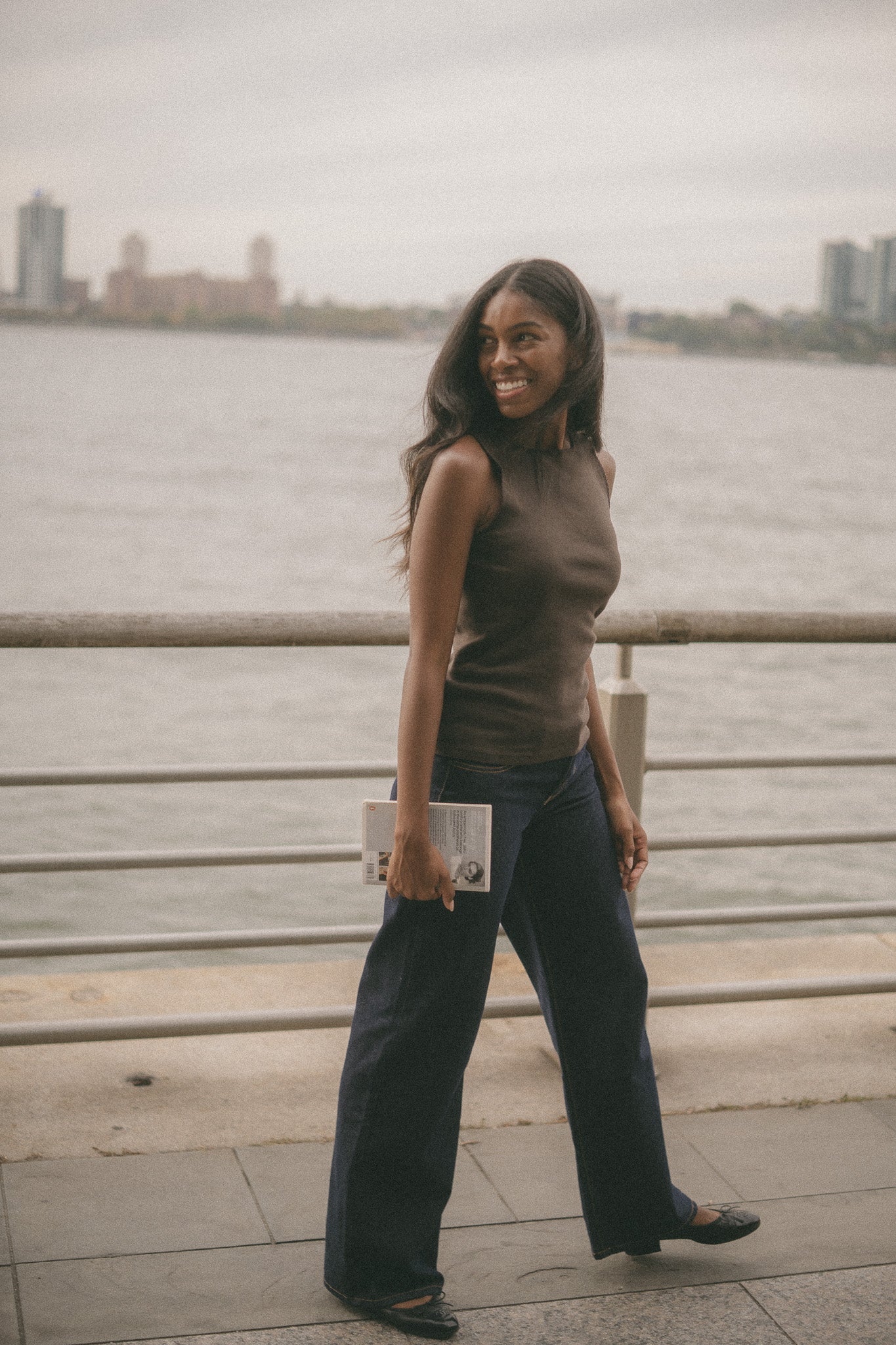 Hudson Tank - Image 9